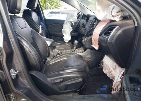 2019 Jeep Cherokee Latitude Plus 4X4 from USA, damaged, VIN 1C4PJMLN2KD132053